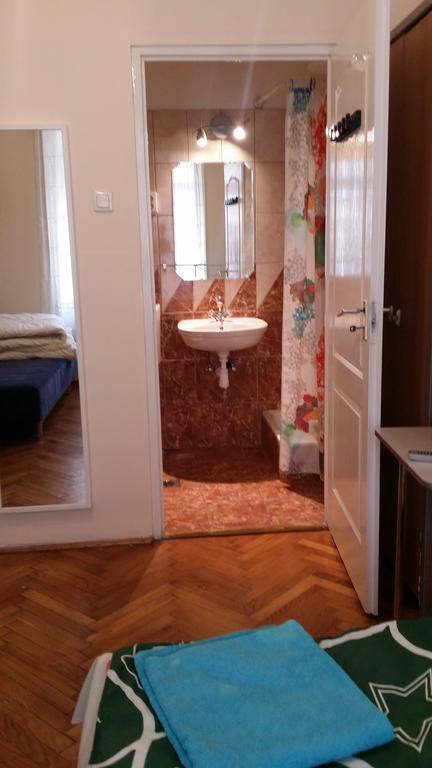 Valentina Guesthouse Budapest Extérieur photo