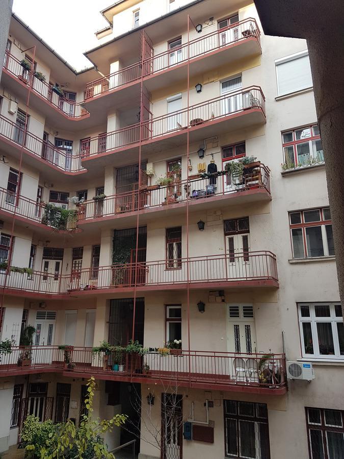 Valentina Guesthouse Budapest Extérieur photo